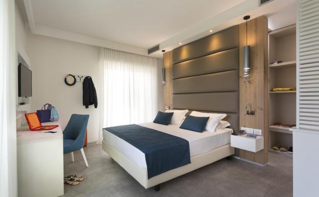 Фото отеля Astoria Suite Hotel