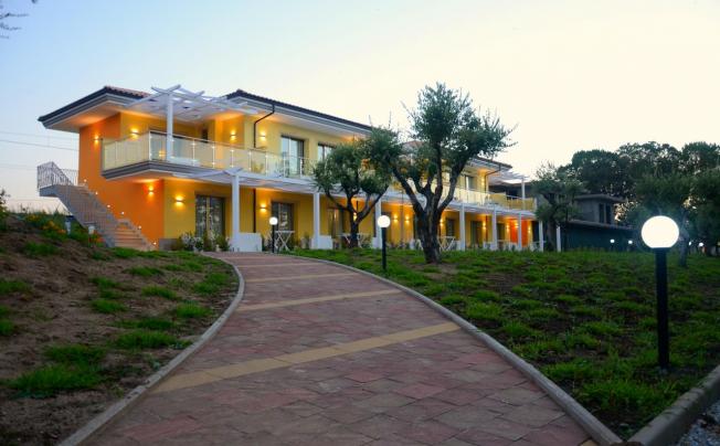 Фото отеля Baia Di Trainiti Hotel