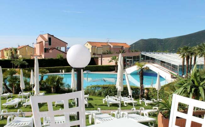 Фото отеля LOANO 2 VILLAGE FORMULA HOTEL