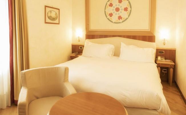 Фото отеля RENAISSANCE HOTEL MEDITERRANEO