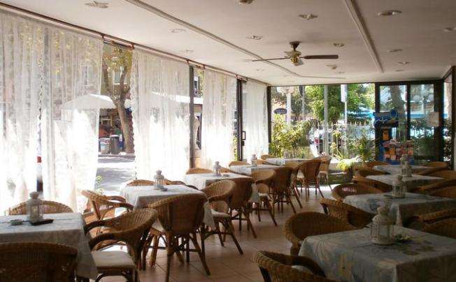 Фото отеля Alfredo's Hotel
