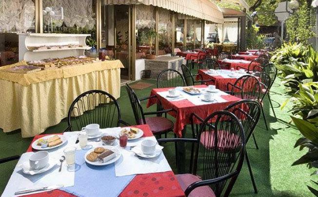 Фото отеля Alfredo's Hotel