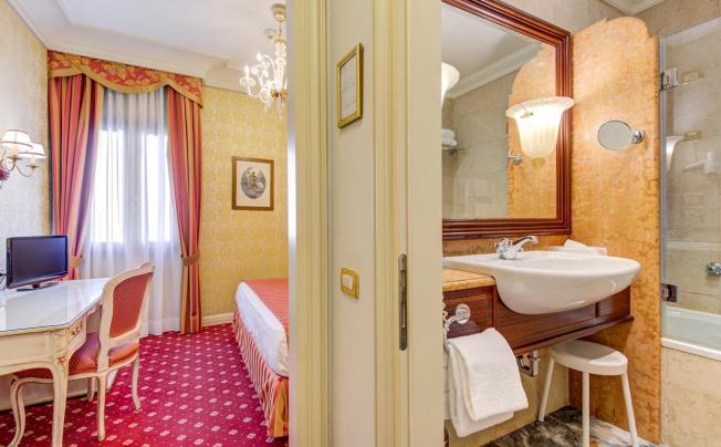 Фото отеля Antiche Figure Hotel