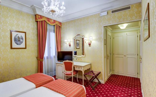Фото отеля Antiche Figure Hotel