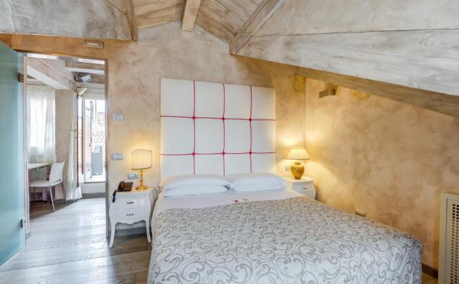 Фото отеля Antiche Figure Hotel