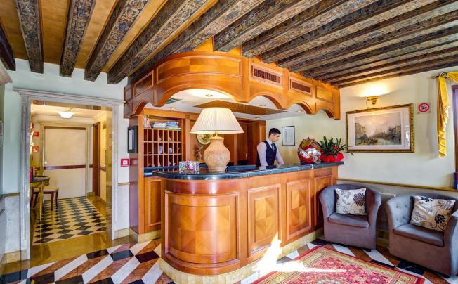 Фото отеля Antiche Figure Hotel