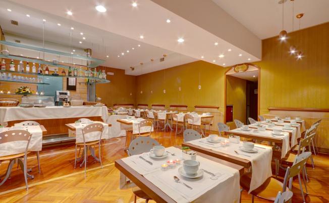 Фото отеля Corot Hotel