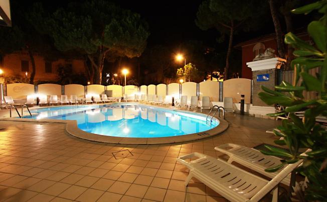 Фото отеля Atrium Hotel