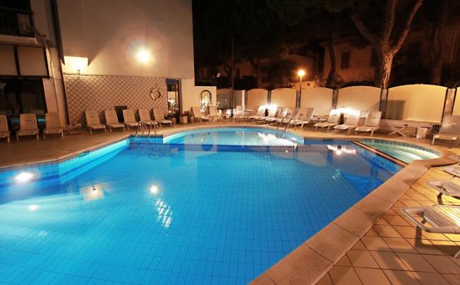Фото отеля Atrium Hotel
