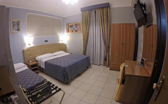Фото отеля Assisi Hotel