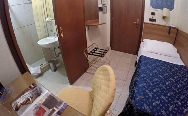 Фото отеля Assisi Hotel
