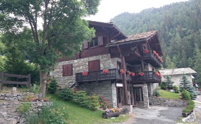 Фото отеля Chalet des Artistes