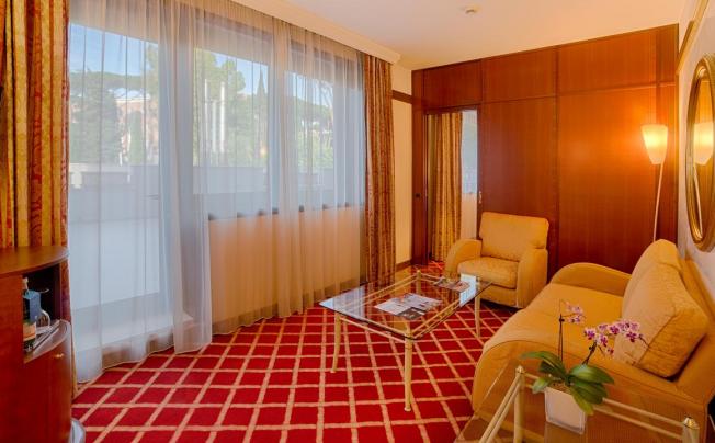 Фото отеля Nh villa carpegna