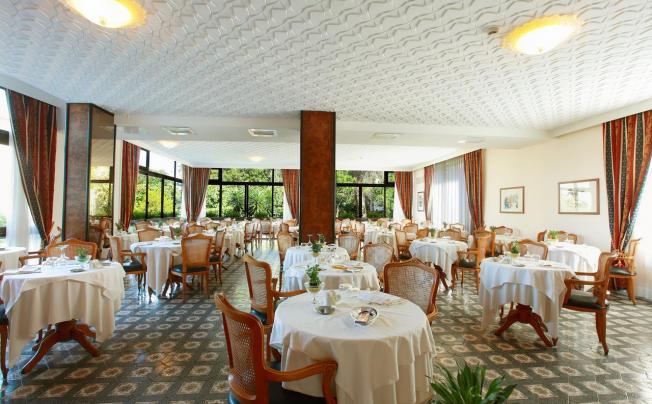 Фото отеля Caravel Hotel