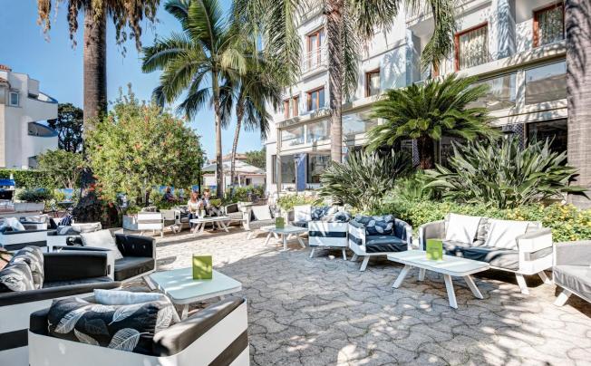 Фото отеля Caravel Hotel