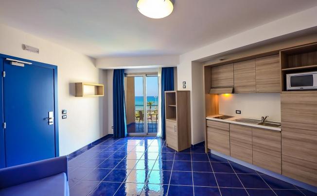 Фото отеля Astro Suite Hotel