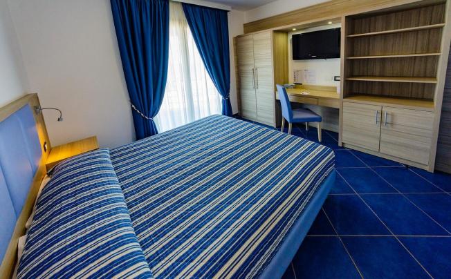 Фото отеля Astro Suite Hotel