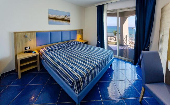 Фото отеля Astro Suite Hotel