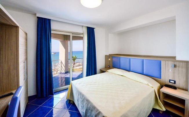 Фото отеля Astro Suite Hotel