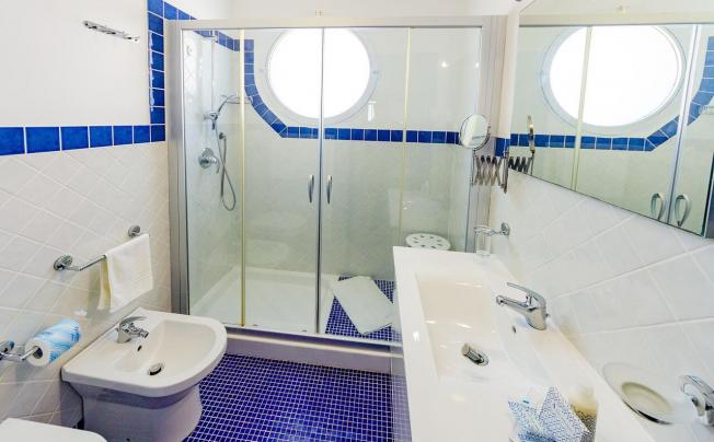 Фото отеля Astro Suite Hotel