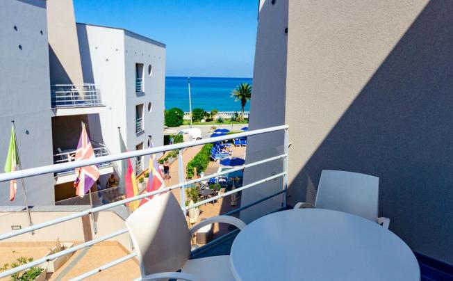Фото отеля Astro Suite Hotel