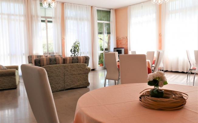 Фото отеля Villa angela
