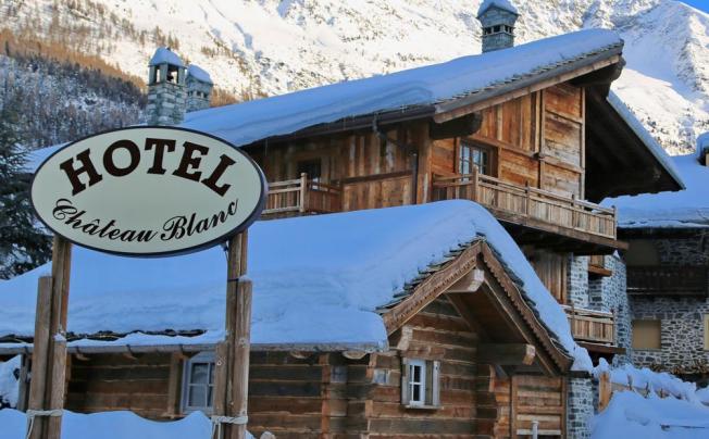 Фото отеля Chateau Blanc Hotel