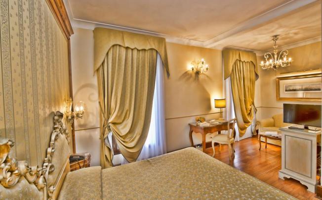 Фото отеля Monaco & Grand Canal