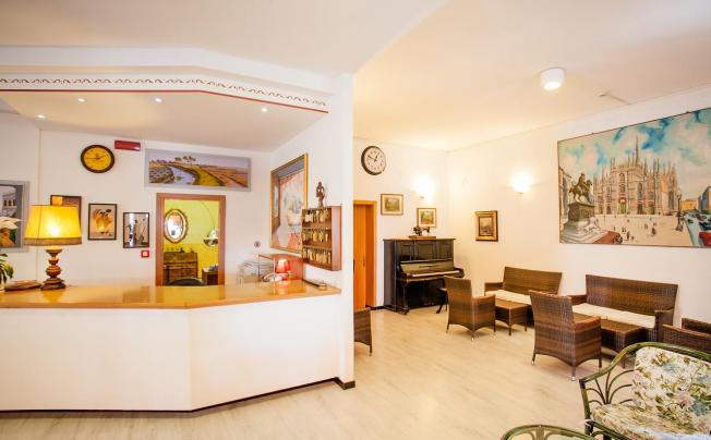 Фото отеля Canova Hotel