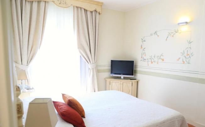Фото отеля VILLA AGNESE HOTEL