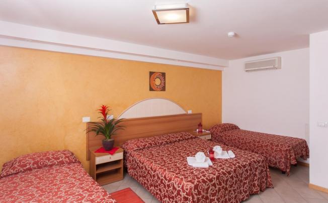 Фото отеля Bahama Hotel