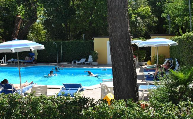 Фото отеля Bahama Hotel