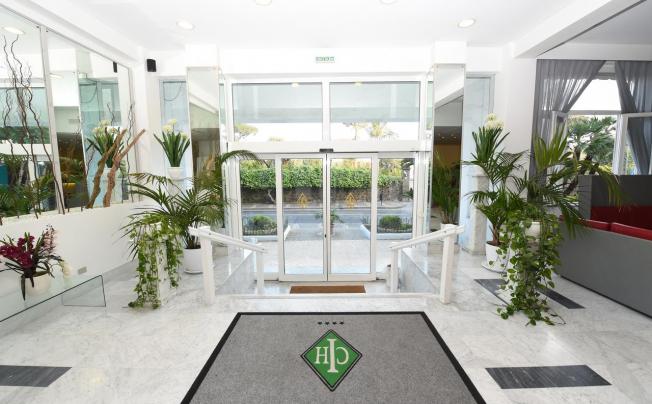 Фото отеля Hotel carlton international