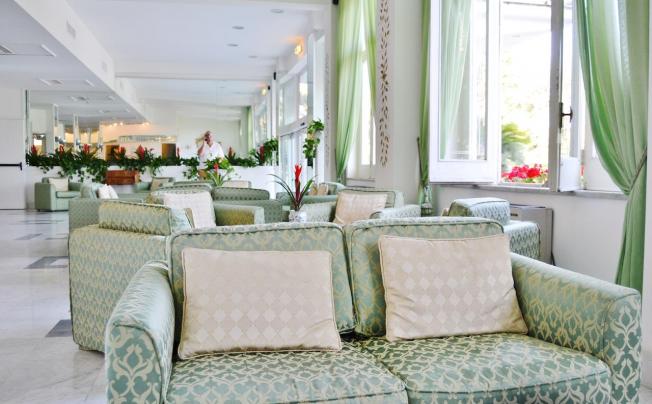Фото отеля Hotel carlton international