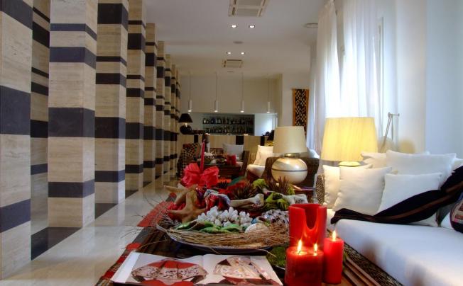 Фото отеля Tarthes Hotel