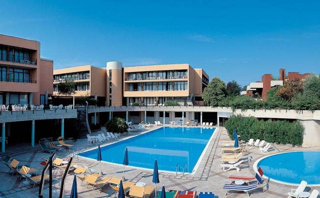 Фото отеля Hotel & Residence Holiday