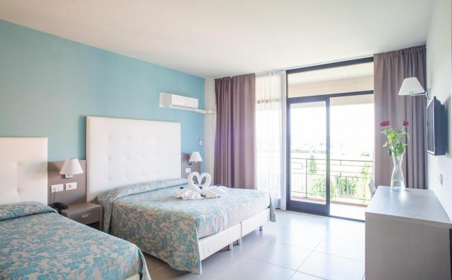 Фото отеля Hotel & residence holiday