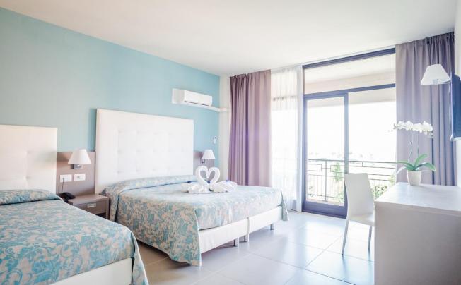 Фото отеля Hotel & residence holiday