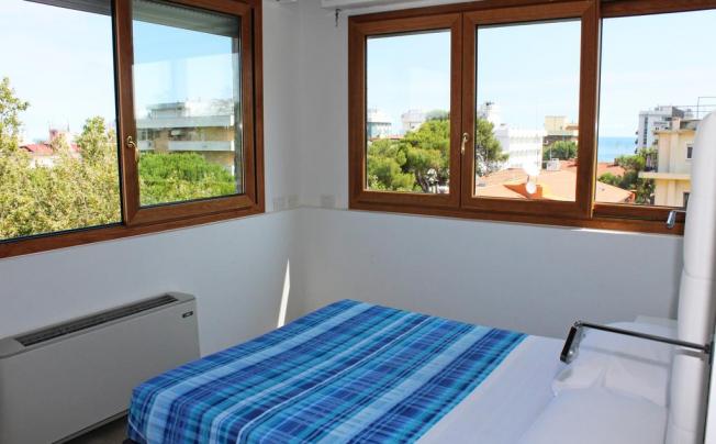 Фото отеля Saint Tropez