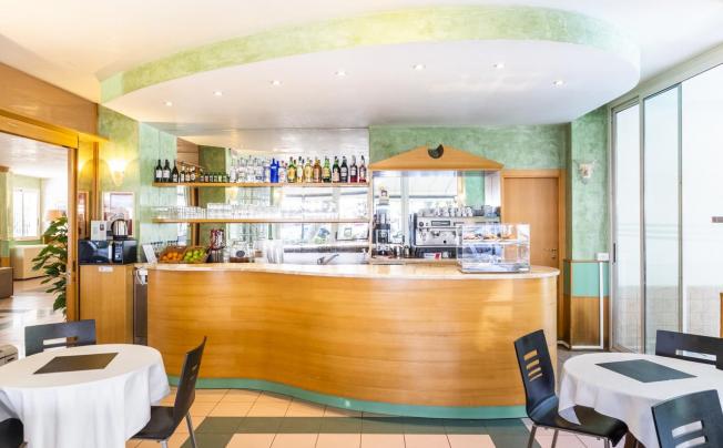 Фото отеля Aiglon Hotel