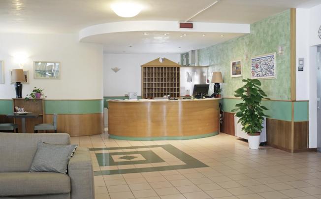 Фото отеля Aiglon Hotel