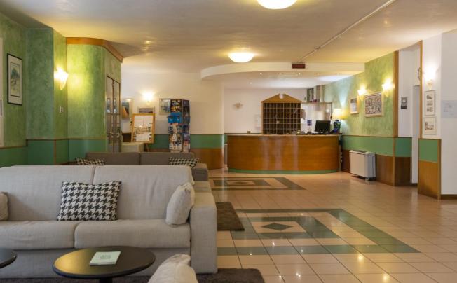 Фото отеля Aiglon Hotel