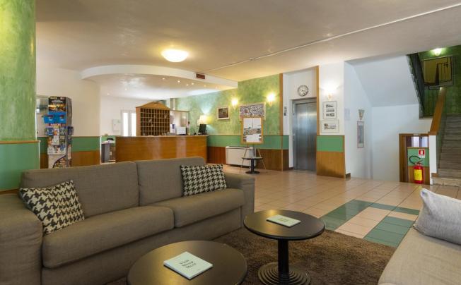 Фото отеля Aiglon Hotel