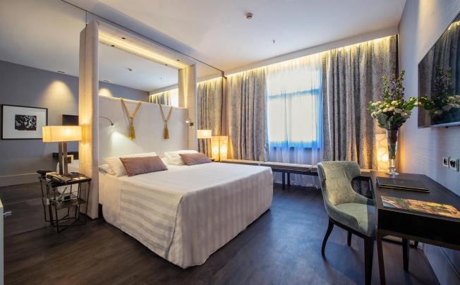 Фото отеля Sina Bernini Bristol Hotel