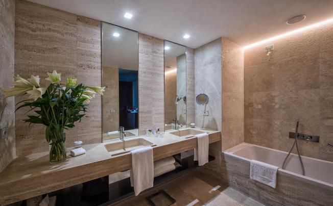 Фото отеля Sina Bernini Bristol Hotel