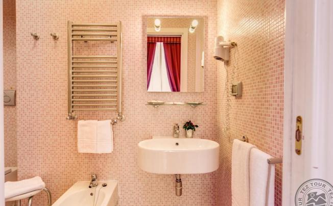 Фото отеля Roma Termini Suites