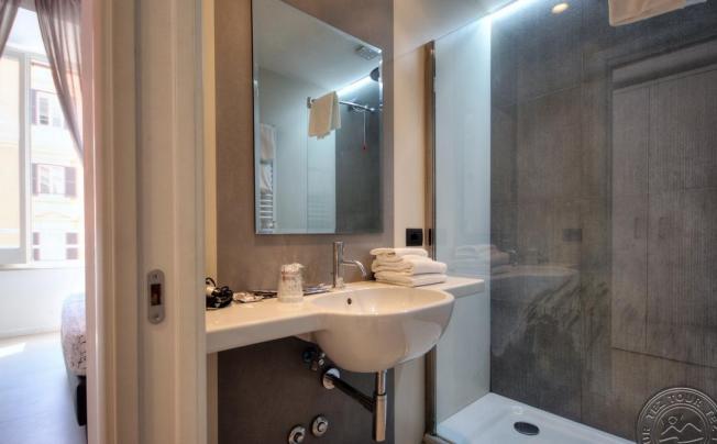 Фото отеля Roma Termini Suites