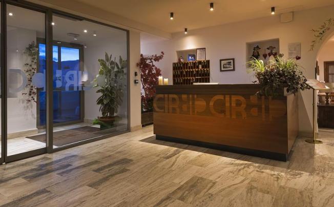 Фото отеля Hotel cir