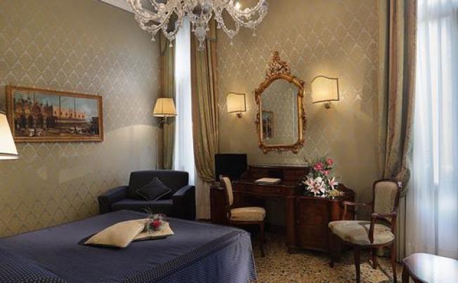 Фото отеля Colombina Hotel