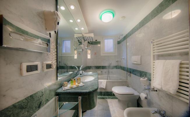 Фото отеля Colombina Hotel